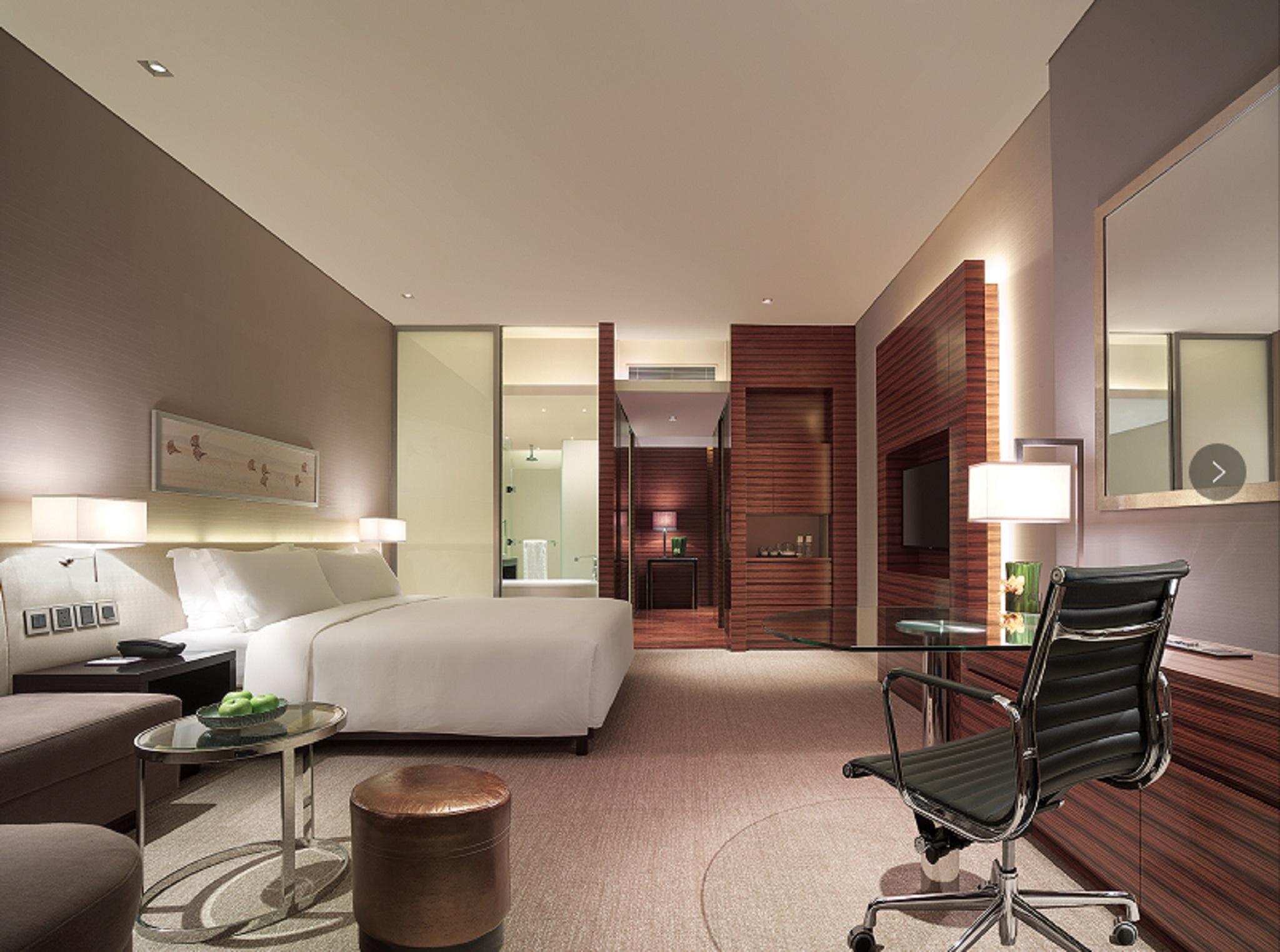 New World Guiyang Hotel Exterior photo