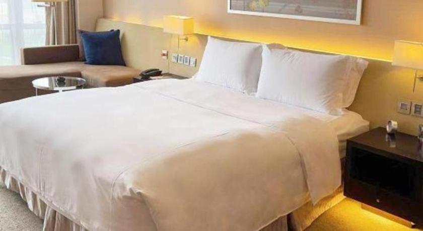 New World Guiyang Hotel Exterior photo