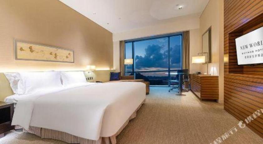 New World Guiyang Hotel Exterior photo