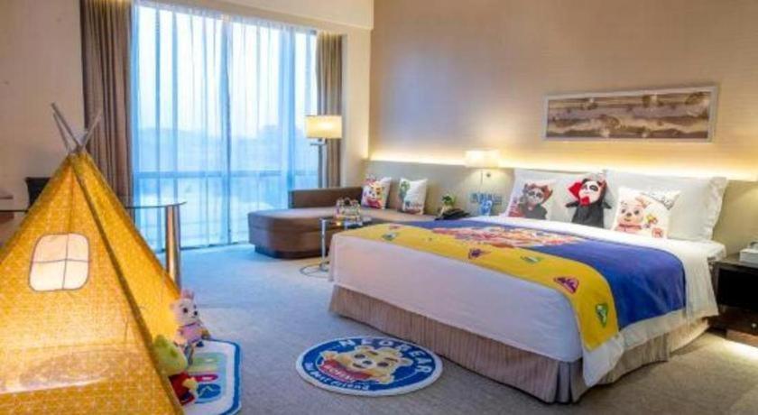 New World Guiyang Hotel Exterior photo